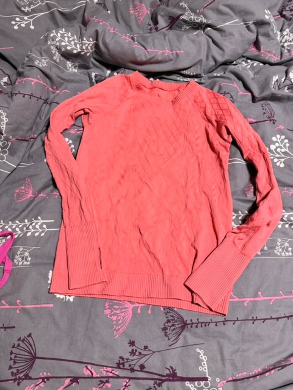 Lululemon size 6 restless pullover